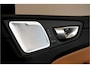 Volvo XC60 2.0 T6 AWD Recharge 293kW/399pk Aut8 Ultra Dark BOWERS&WILKINS + EL.TREKHAAK + PANORAMADAK + PILOT ASSIST + ADAPT.CRUISE + STOELMASSAGE + STOELVERWARMING&-VENTILATIE + CAMERA + BLIS + KEYLESS + HEAD-UP DISPLAY + PARKSENSOREN + 20" LM-VELGEN!!