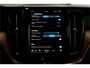 Volvo XC60 2.0 T6 AWD Recharge 293kW/399pk Aut8 Ultra Dark BOWERS&WILKINS + EL.TREKHAAK + PANORAMADAK + PILOT ASSIST + ADAPT.CRUISE + STOELMASSAGE + STOELVERWARMING&-VENTILATIE + CAMERA + BLIS + KEYLESS + HEAD-UP DISPLAY + PARKSENSOREN + 20" LM-VELGEN!!