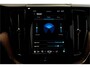 Volvo XC60 2.0 T6 AWD Recharge 293kW/399pk Aut8 Ultra Dark BOWERS&WILKINS + EL.TREKHAAK + PANORAMADAK + PILOT ASSIST + ADAPT.CRUISE + STOELMASSAGE + STOELVERWARMING&-VENTILATIE + CAMERA + BLIS + KEYLESS + HEAD-UP DISPLAY + PARKSENSOREN + 20" LM-VELGEN!!