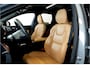 Volvo XC60 2.0 T6 AWD Recharge 293kW/399pk Aut8 Ultra Dark BOWERS&WILKINS + EL.TREKHAAK + PANORAMADAK + PILOT ASSIST + ADAPT.CRUISE + STOELMASSAGE + STOELVERWARMING&-VENTILATIE + CAMERA + BLIS + KEYLESS + HEAD-UP DISPLAY + PARKSENSOREN + 20" LM-VELGEN!!