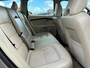 Volvo V70 2.5T Kinetic | LEder + Navi + Clima + Cruise nu €8.975,-!!