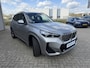 BMW X1 sDrive20i M Sport Panoramadak Stuurwielverwarming Massage 19 Inch Keyless Entry ACC Harman-Kardon Sound 360 Gr Camera Keyless Entry Head-Up Display