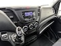 IVECO Daily 35C18H 3.0 Open laadbak 179pk Automaat Dubbele cabine Trekhaak 7 zitplaatsen Cruise control