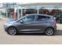 Ford Fiesta 1.0-125pk EcoBoost Mild-Hybrid ST-Line. Luxe, sportieve en goed onderhouden Fiesta ! Autm. airco, Cruise control, Lane assist, 17" Lmv, Parkeersensoren Achter, Metallic lak, Navigatie by Apple/Android, LED verlichting etc.