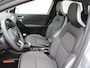 Renault Captur 1.0 TCe 90 Intens / Achteruitrijcamera / Parkeersensoren voor + achter / Elektrisch glazen schuif-/ kanteldak / Metaalkleur / Two-tone kleursamenstelling / Side-steps / Audio-navigatiesysteem full map / Apple Car Play & Android auto / LED / Armsteun voor / Bluetooth telefoonvoorbereiding / Cruise control / Automatische airco / Keyless /