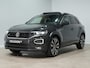 Volkswagen T-Roc 1.5 TSI 150pk DSG R-line | Panodak | Camera | IQ.Drive | Navi | 19" 90