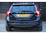 Volvo V60 1.6 T3 Summum Xenon/Leer/Navigatie/Parkeersensor/Trekhaak afneembaar