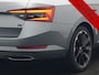 Skoda Superb Combi 1.4 TSI iV Sportline PHEV 218pk Dealer O.H | Panodak | Crystal LED | Camera | Alcantara Sportstoelen Memory & Verwarmd | Cruise Control | Sfeerverlichting | Apple Carplay | Keyless | Navigatie | Virtual | DAB | 19"L.M | Plug In Hybrid |