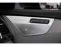 Volvo XC90 2.0 T8 Recharge AWD Ultra Dark | Vol in de opties | Panorama dak | Bowers & Wilkins | Nappa leder | Elektrische trekhaak | 22' velgen | Nieuwstaat.