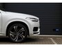 Volvo XC90 2.0 T8 Recharge AWD Ultra Dark | Vol in de opties | Panorama dak | Bowers & Wilkins | Nappa leder | Elektrische trekhaak | 22' velgen | Nieuwstaat.