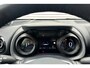 Toyota Yaris 1.5 Hybrid Executive Bi-Tone JBL / HUD
