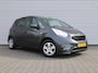Kia Venga 1.4 CVVT First Edition | Trekhaak | Camera | Clima | Cruise | All seasons | Half leer/stof | Licht sensor | Parkeersensor achter |
