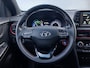 Hyundai Kona 1.6 GDI HEV Fashion Edition |18inch |Rode Stiksels | All season banden I Uniek!