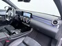 Mercedes-Benz A-klasse 180 AMG Business Solution | Sfeerverlichting | Panorama - Schuifdak | Memory Seats | Multibeam LED Koplampen | Trekhaak | Augmented Reality