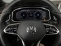 Volkswagen T-Roc Cabrio 1.5 TSI R-Line 150 pk Automaat (DSG) | Navigatie | Trekhaak (afneembaar) | Parkeersensoren (Park assist) | Achteruitrijcamera | Windscherm | Stoel/stuur verwarming | R-Line |
