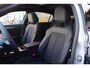 Opel Astra Electric 58 kWh Ultimate / Pano / Suede