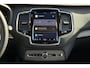 Volvo XC90 T8 Recharge AWD Ultimate Bright | Long Range | Luchtvering | Bowers & Wilkins geluidsinstallatie | Panoramisch dak met schuif-/kantel functie | Verwarmbare voor-/achter stoelen | Ventileerbare stoelen voor | Massage Functie voor | 21'' Lichtmetalen velgen | Head-Up Display | Keyless entry/start |