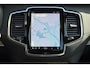 Volvo XC90 T8 Recharge AWD Ultimate Bright | Luchtvering | Bowers & Wilkins geluidsinstallatie | Panoramisch dak met schuif-/kantel functie | Verwarmbare voor-/achter stoelen | Ventileerbare stoelen voor | Massage Functie voor | 21'' Lichtmetalen velgen | Head-Up Display | Keyless entry/start |