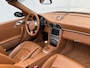 Porsche 911 Cabrio 3.8 355pk Carrera 4S H6 Cruise Carplay Voll.onderhoud! NAP!