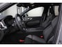 Volvo XC60 T6 Plug-in hybrid AWD Plus Black Edition | Panoramadak | 360 graden camera | Google Maps navigatie | Verwarmbaar stuurwiel | Verwarmbare voorstoelen | Adaptieve Cruise Control | Harman Kardon Audio | 21-Inch lichtmetalen velgen | Elektrisch bedienbare voorstoelen + geheugenfunctie