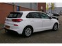 Hyundai i30 1.0 T-GDI i-Motion. stoel/stuur verwarming. trekhaak. airco. 6bak