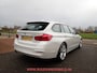 BMW 3-Serie Touring 320i High-Exe / NAVI / 18'' / SPORTLEER / BLUETOOTH / VOORSTOELEN VERWARMD