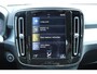 Volvo XC40 T2 Momentum Business | Apple carplay/Android auto | Adaptieve cruise control | Parkeersensor achter | Elektrische achterklep | Keyless | 18 inch Lichtmetalen velgen