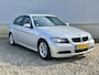 BMW 3-Serie 318i Business Line [  2e eig,dealer oh,nieuwstaat, xenon ]