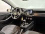 Renault Clio 90PK TCe Zen | 1e eigenaar | Navi | Parkeersensoren | Airco | Cruise Control | Apple CarPlay/Android Auto | Full LED | Licht Sensor | Elektrische Ramen & Spiegels |