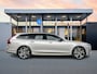 Volvo V90 T8 Recharge Ultimate Dark | 20" | Luchtvering | Bowers & Wilkins | Trekhaak | Tailored Wool | 360 Camera | Getint & Gelaagd Glas