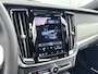 Volvo V90 T8 Recharge Ultimate Dark | 20" | Luchtvering | Bowers & Wilkins | Trekhaak | Tailored Wool | 360 Camera | Getint & Gelaagd Glas