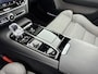 Volvo V90 T8 Recharge Ultimate Dark | 20" | Luchtvering | Bowers & Wilkins | Trekhaak | Tailored Wool | 360 Camera | Getint & Gelaagd Glas