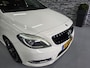 Mercedes-Benz B-klasse 250 Prestige AMG Line *Automaat*Trekhaak*!