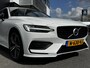 Volvo V60 2.0 B3 163PK Momentum | Camera | Trekhaak | Stoel & Stuur verw. | €24.900,- incl. BTW