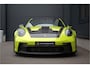 Porsche 911 4.0 GT3 RS | Weissach | PTS | Keramische PCCB | Lift | Exclusive Manufaktur €16.539 PTS | Sport Chrono | PDLS+ Black | 525PK | Alcantara | Carbon | 19/20" | Exclusive Design Achterlichten | 992 | GT3RS | Clubsport pakket | Camera | Sfeerverlichting | Apple & Android Carplay.