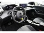 Peugeot 2008 1.2 Hybrid 136 Allure | Automaat | Navi by app | Apple carplay | Parkeersensoren | Mild Hybrid | 14.000km |