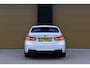 BMW 3-Serie 320i Executive * M-Sportpakket * M-Sportremsysteem * Trekhaak * Stuurwiel verwarmd *