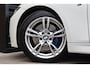 BMW 3-Serie 320i Executive * M-Sportpakket * M-Sportremsysteem * Trekhaak * Stuurwiel verwarmd *