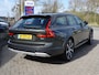 Volvo V90 Cross Country 2.0 B5 AWD Pro 250PK PANO | VOL LEER | TREKH. | 360° | HK-AUDIO