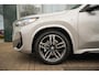 BMW X1 sDrive18i M Sportpakket | Panoramadak | Driving Assistant Plus | Elektrische Trekhaak | Elektrische Stoelen | Hifi-system Harman/kardon | Premium pack | 19 inch lichtmetalen M wielen |