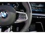 BMW X1 sDrive18i M Sportpakket | Panoramadak | Driving Assistant Plus | Elektrische Trekhaak | Elektrische Stoelen | Hifi-system Harman/kardon | Premium pack | 19 inch lichtmetalen M wielen |