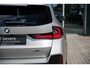 BMW X1 sDrive18i M Sportpakket | Panoramadak | Driving Assistant Plus | Elektrische Trekhaak | Elektrische Stoelen | Hifi-system Harman/kardon | Premium pack | 19 inch lichtmetalen M wielen |