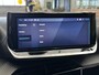 Peugeot 208 1.2 STYLE 100PK MODEL 2025 NAVIGATIE CRUISE CONTROL APPLE CARPLAY/ANDROID AIRCO BLUETOOTH TELEFOON RIJSTROOKSENSOREN PDC ZEER MOOI !! 3010 DEK