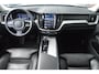 Volvo XC60 T6 Hybride AWD Plus Dark LONG RANGE | Panoramadak | Stoel + Stuur Verwarmd | Camera | Apple CarPlay |