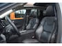 Volvo XC60 T6 Hybride AWD Plus Dark LONG RANGE | Panoramadak | Stoel + Stuur Verwarmd | Camera | Apple CarPlay |