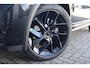 Lynk & Co 01 1.5 | Black Pack | PHEV | 360 Graden Camera | Trekhaak | Panoramadak | Cruise Control Adaptief | Lichtmetalen Velgen 20 inch | Parkeersensoren | Navigatie | Apple Carplay | Android Auto