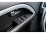 Volvo V70 2.0T Automaat R-Edition | Park assist voor en achter | Parkeercamera | Trekhaak | Stoelverwarming |