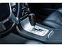 Volvo V70 2.0T Automaat R-Edition | Park assist voor en achter | Parkeercamera | Trekhaak | Stoelverwarming |