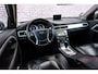 Volvo V70 2.0T Automaat R-Edition | Park assist voor en achter | Parkeercamera | Trekhaak | Stoelverwarming |