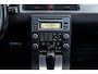 Volvo V70 2.0T Automaat R-Edition | Park assist voor en achter | Parkeercamera | Trekhaak | Stoelverwarming |